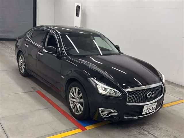 NISSAN FUGA