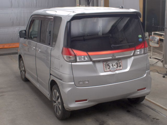 MITSUBISHI DELICA D:2