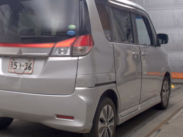 MITSUBISHI DELICA D:2