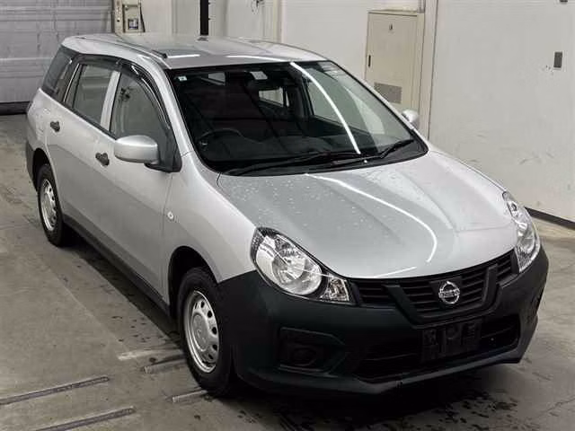 NISSAN AD
