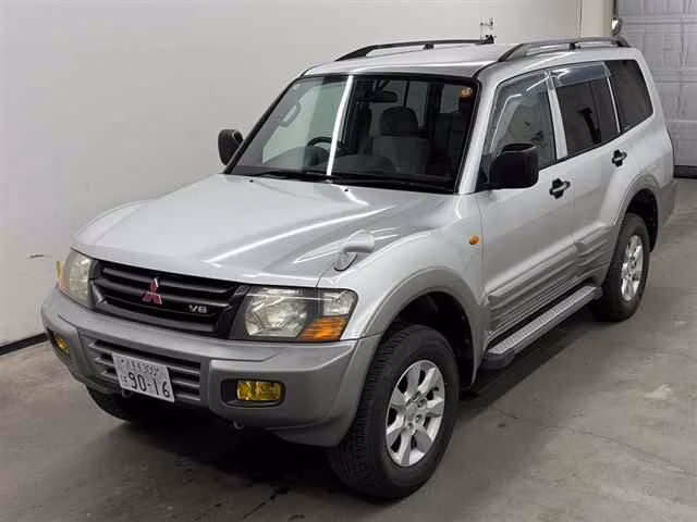 MITSUBISHI PAJERO