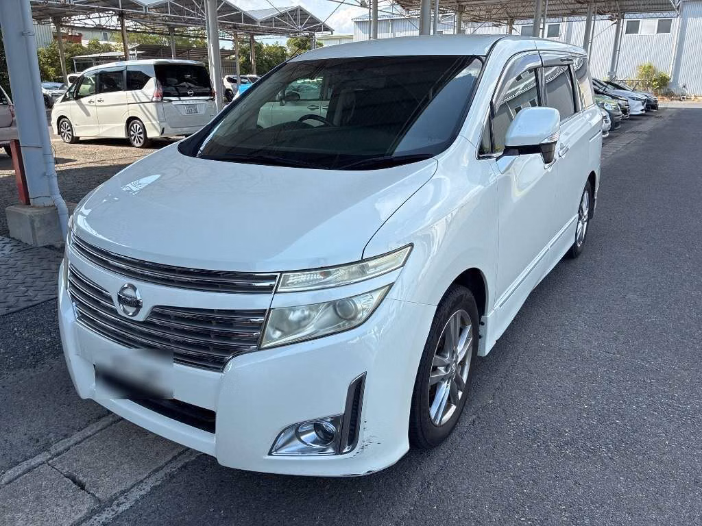 NISSAN ELGRAND