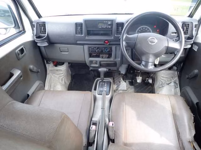 NISSAN NV100 CLIPPER