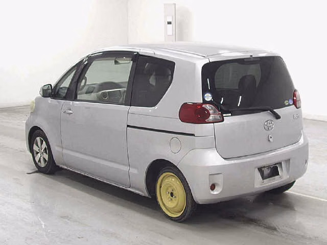 TOYOTA PORTE
