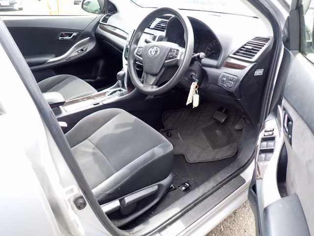 TOYOTA PREMIO