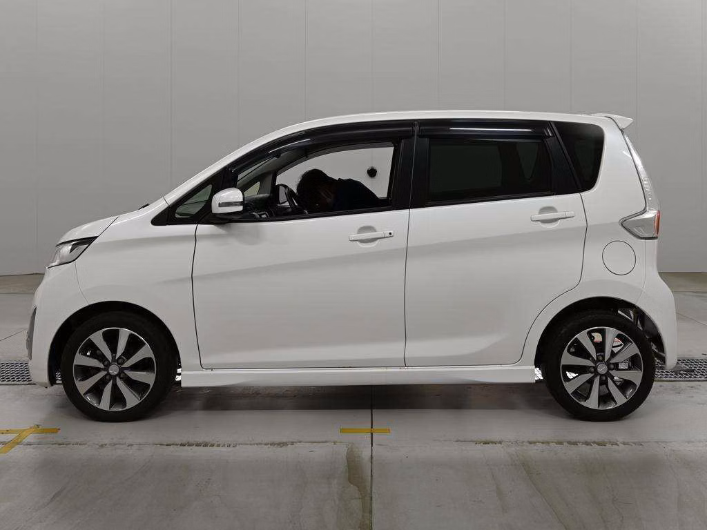 MITSUBISHI EK CUSTOM