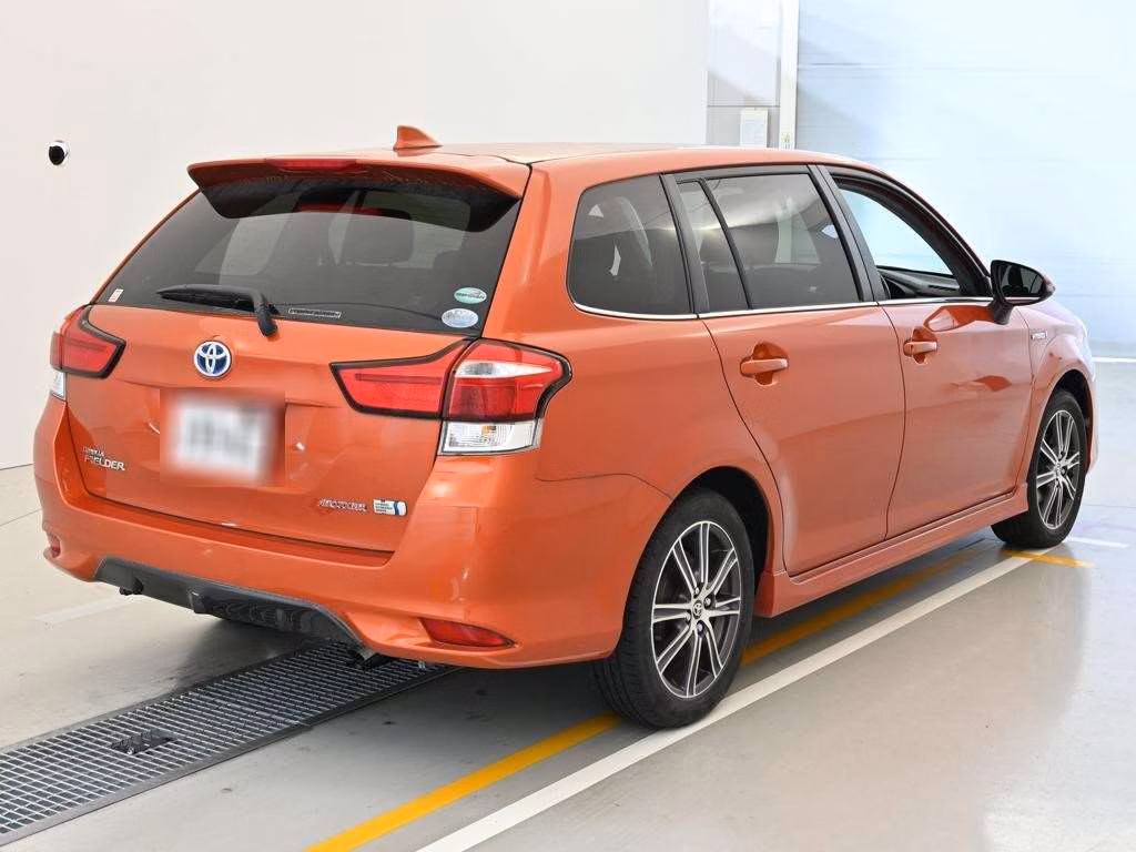 TOYOTA COROLLA FIELDER