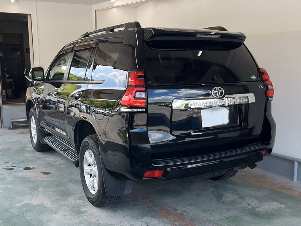 TOYOTA LAND CRUISER PRADO