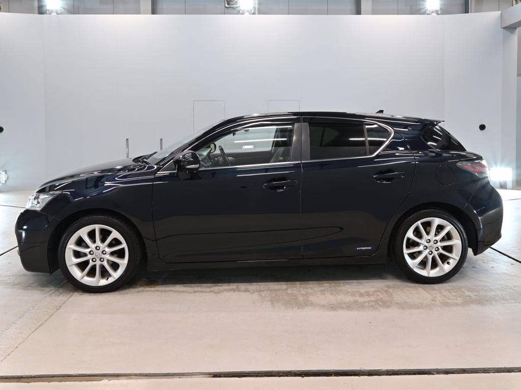 LEXUS CT200H