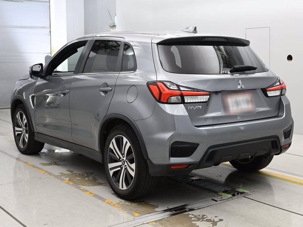 MITSUBISHI RVR