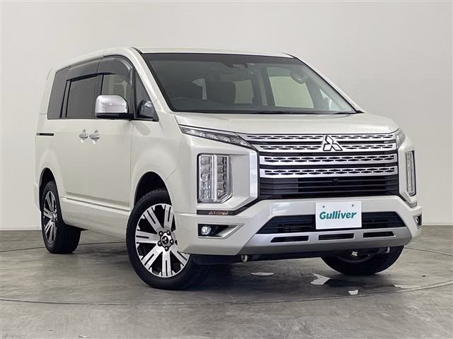 MITSUBISHI DELICA D:5