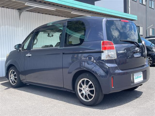 TOYOTA SPADE