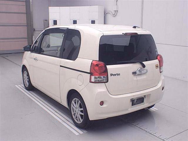 TOYOTA PORTE