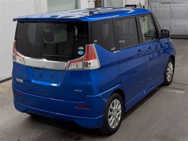 MITSUBISHI DELICA D:2
