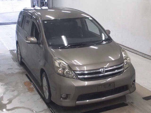 TOYOTA ISIS