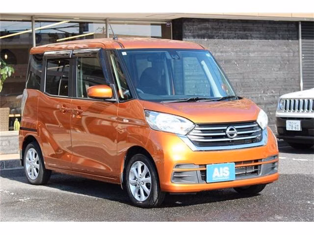 NISSAN DAYZ ROOX