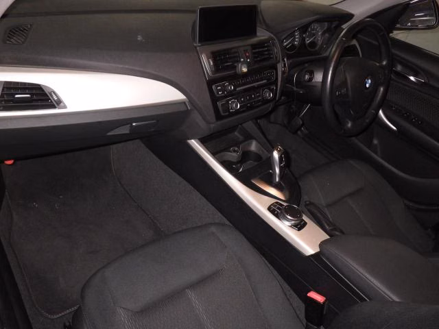 BMW 1-SERIES