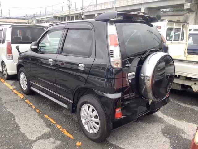 DAIHATSU TERIOS KID