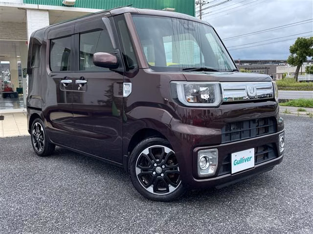 DAIHATSU WAKE
