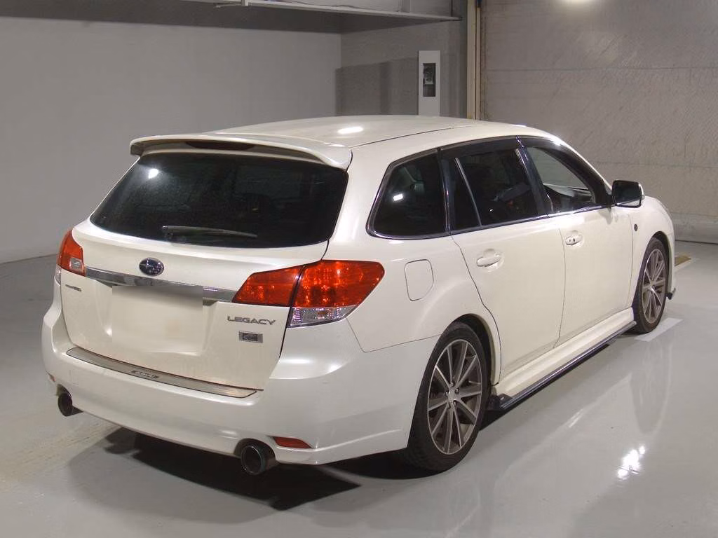 SUBARU LEGACY