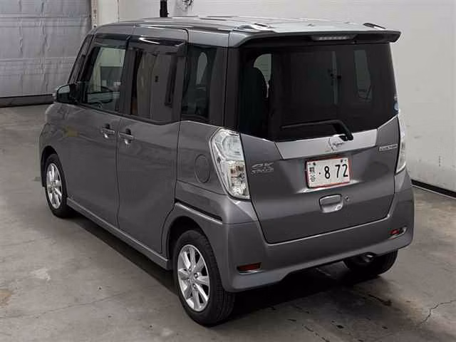 MITSUBISHI EK SPACE