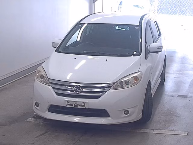 NISSAN LAFESTA