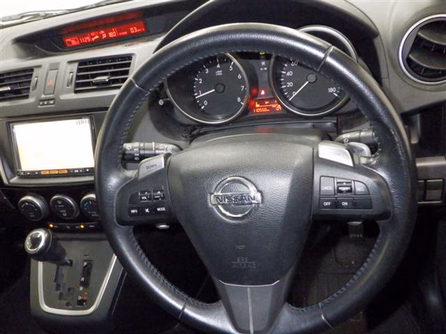 NISSAN LAFESTA