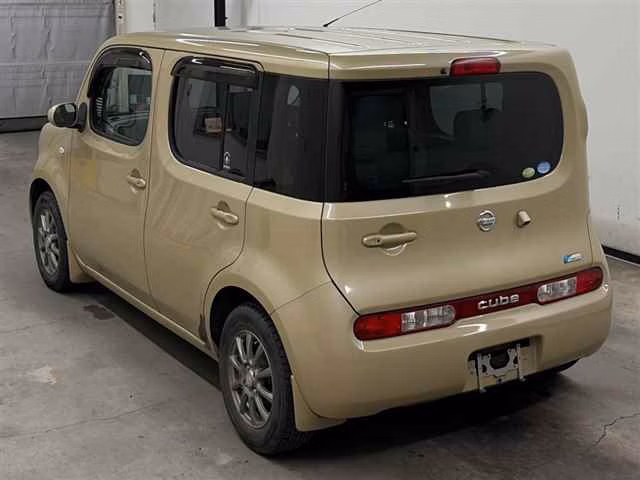 NISSAN CUBE