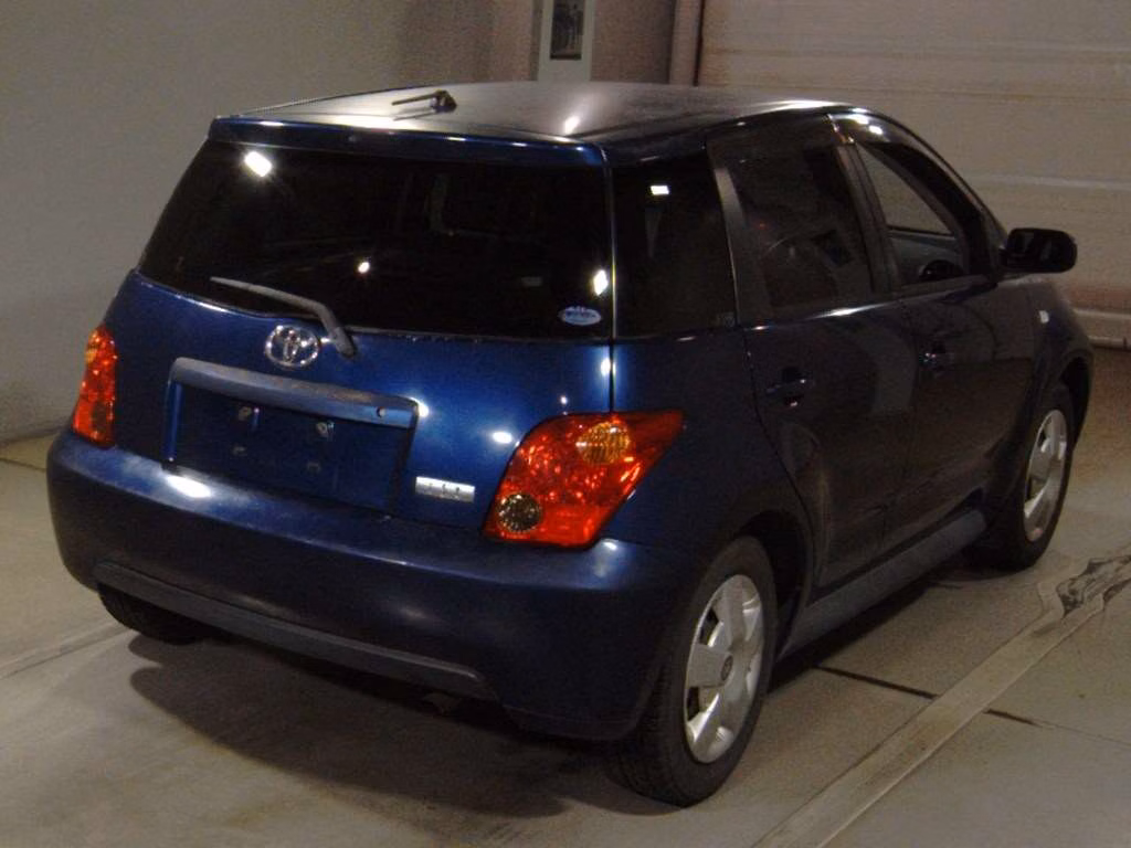 TOYOTA IST