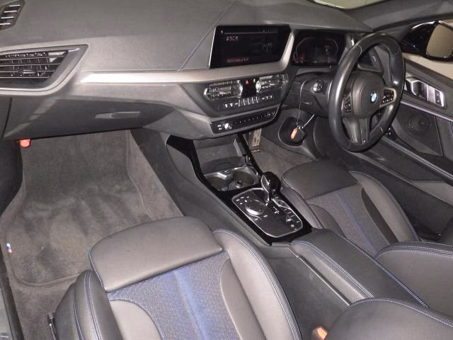 BMW 1-SERIES
