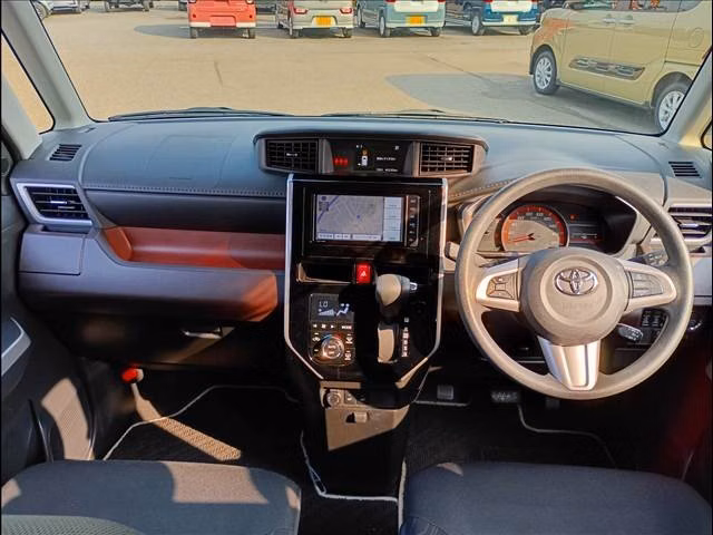 TOYOTA TANK