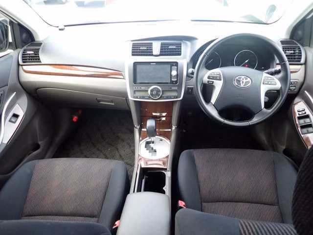 TOYOTA PREMIO