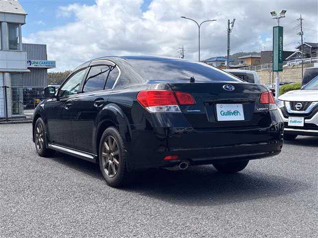 SUBARU LEGACY B4