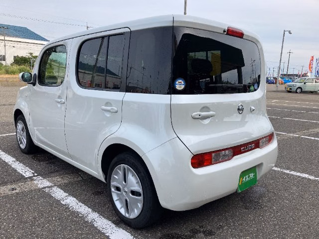 NISSAN CUBE
