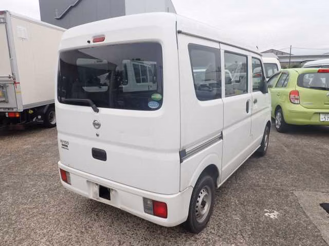 NISSAN NV100 CLIPPER