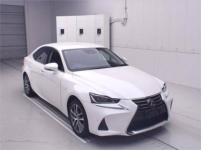 Lexus IS300h