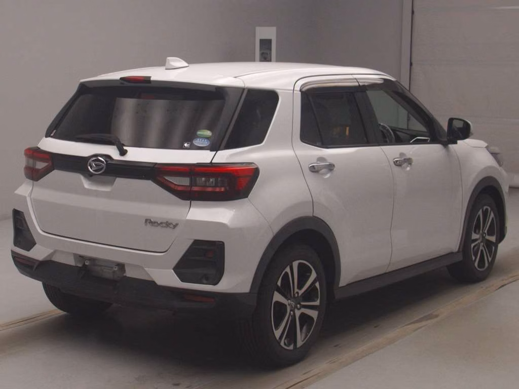 DAIHATSU ROCKY