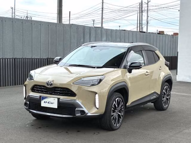 TOYOTA YARIS CROSS