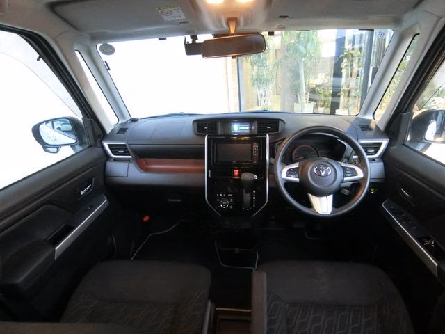 TOYOTA TANK