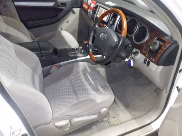 TOYOTA HILUX SURF