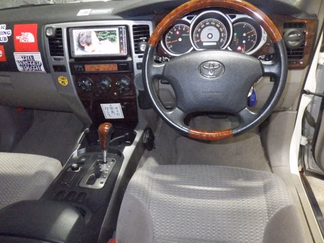 TOYOTA HILUX SURF