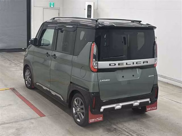 MITSUBISHI DELICA MINI