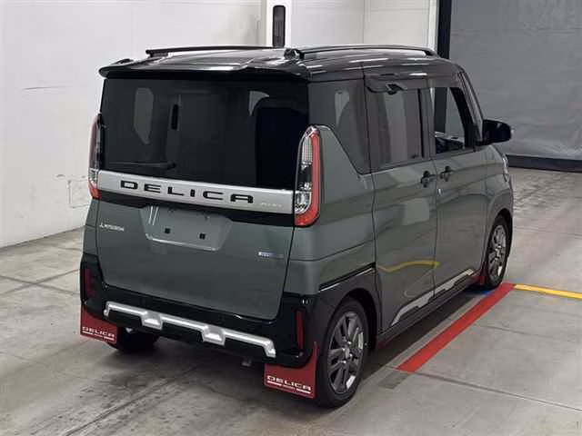 MITSUBISHI DELICA MINI