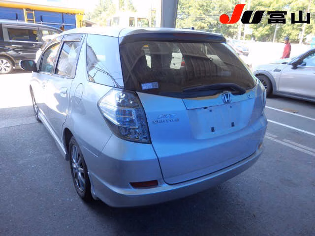HONDA FIT SHUTTLE
