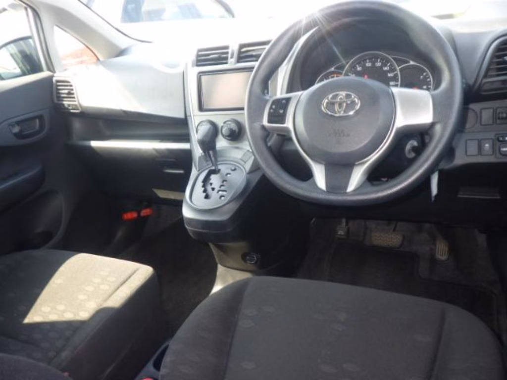 TOYOTA RACTIS