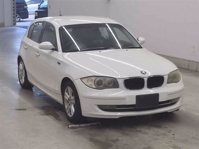 BMW 1-SERIES