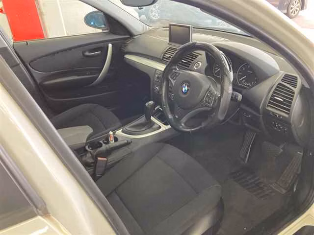 BMW 1-SERIES