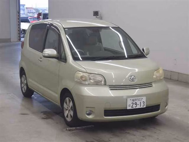 TOYOTA PORTE