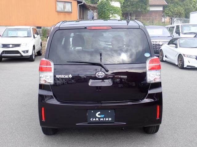TOYOTA SPADE