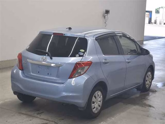 TOYOTA VITZ
